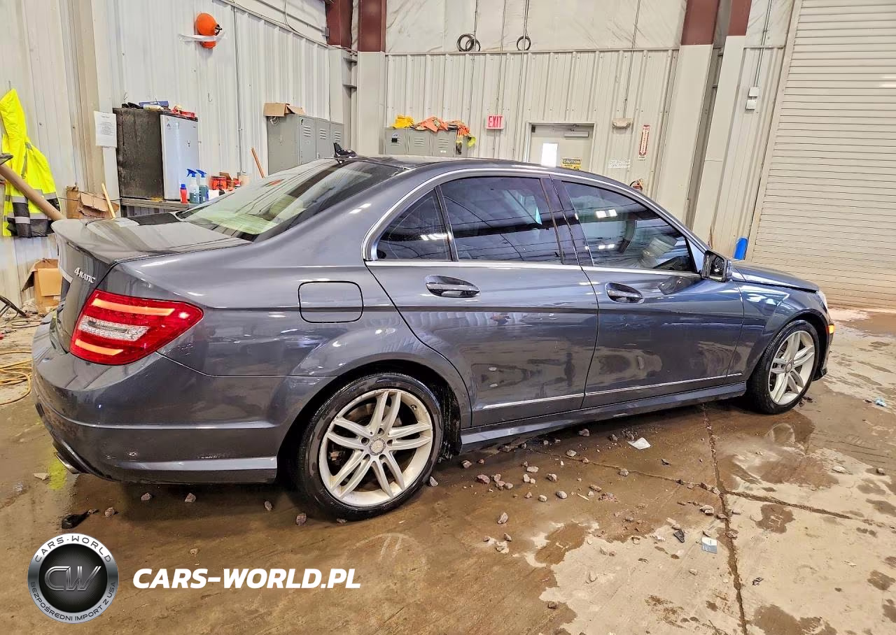 2014 Mercedes-Benz C 300 4Matic VIN:WDDGF8AB4EA943432 - 3