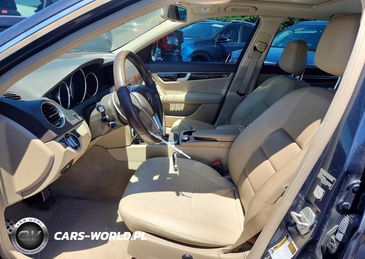 2014 Mercedes-Benz C 300 4Matic VIN:WDDGF8AB4EA943432 - 7