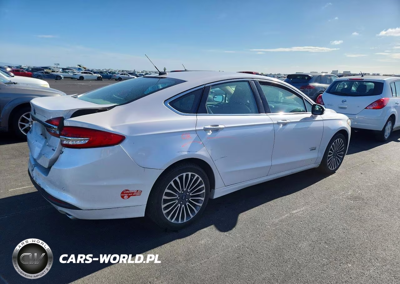 2017 Ford Fusion Se Phev VIN:3FA6P0PU2HR306679 - 3