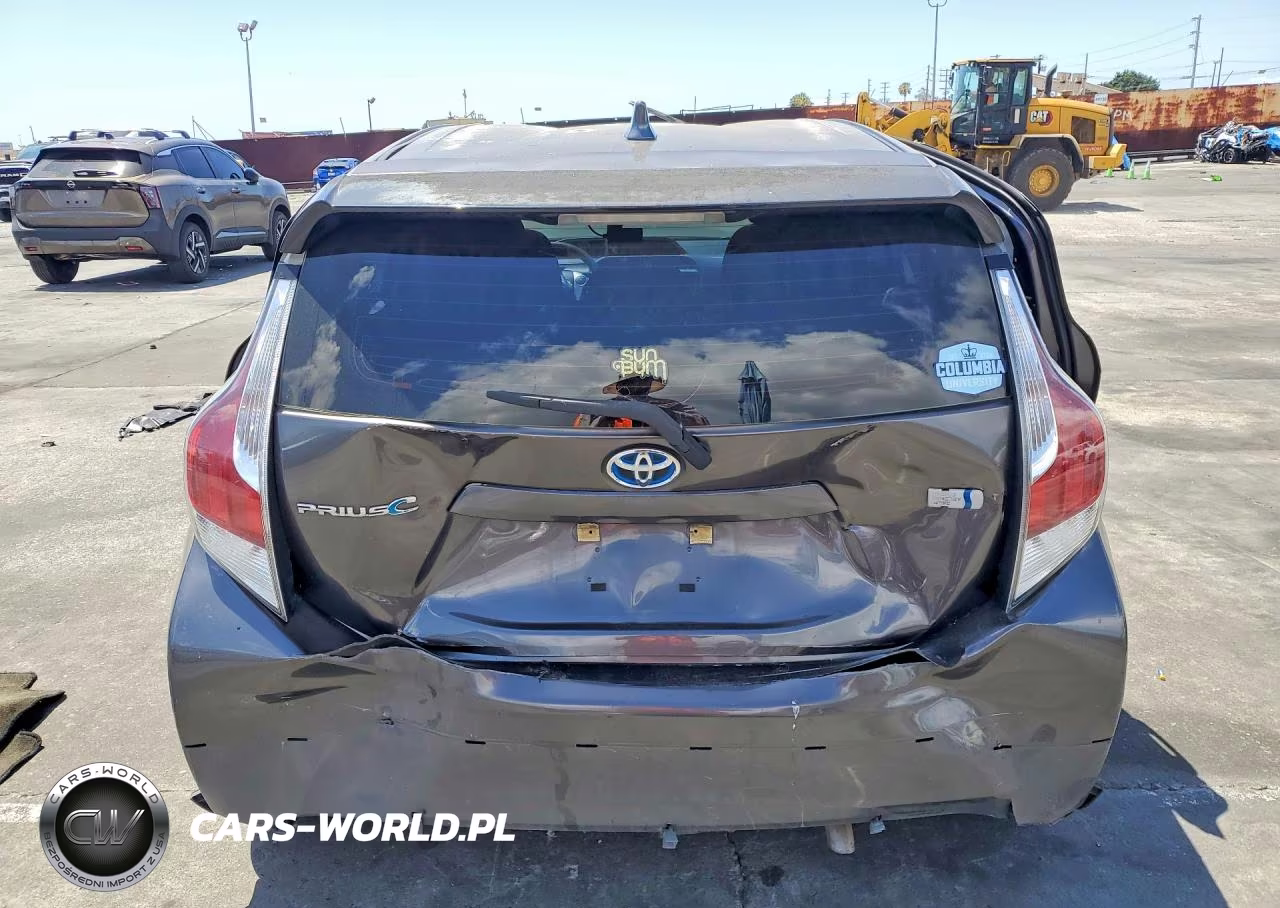 2017 Toyota Prius C Two VIN:JTDKDTB38H1591822 - 6