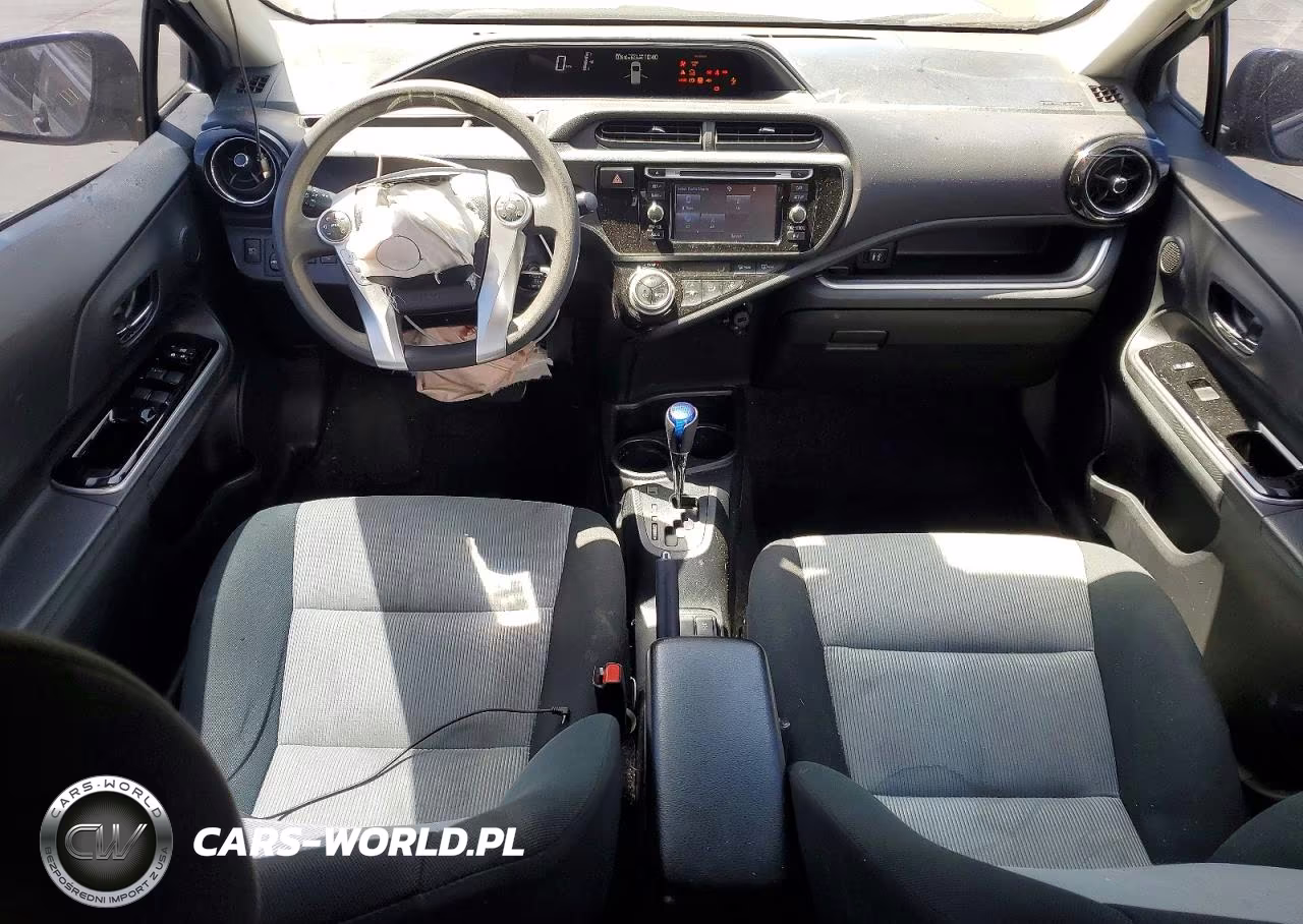 2017 Toyota Prius C Two VIN:JTDKDTB38H1591822 - 8