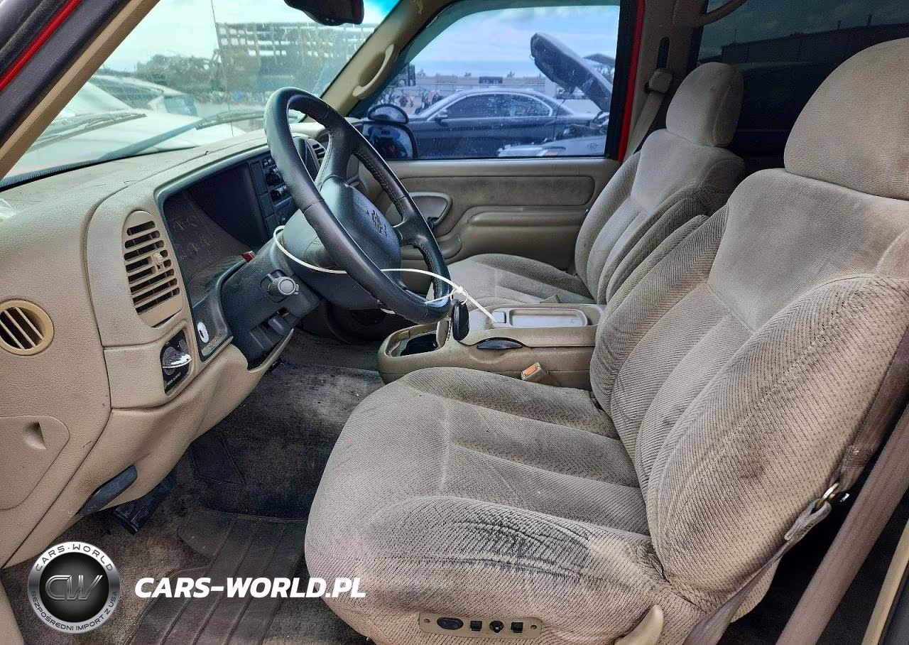 1999 Chevrolet Tahoe C1500 VIN:1GNEC13R3XJ543433 - 7