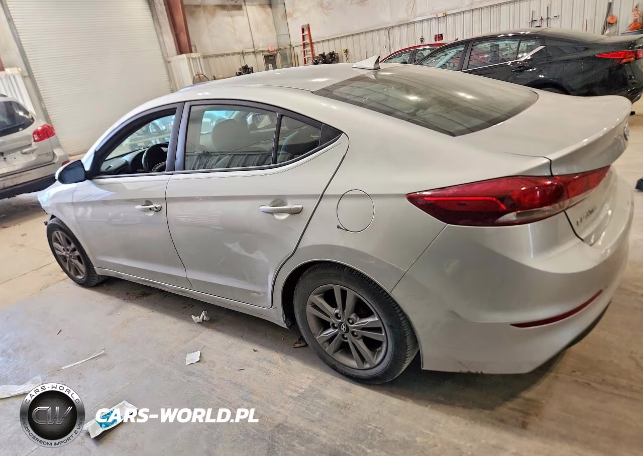 2017 Hyundai Elantra VIN:5NPD84LF0HH114449 - 2