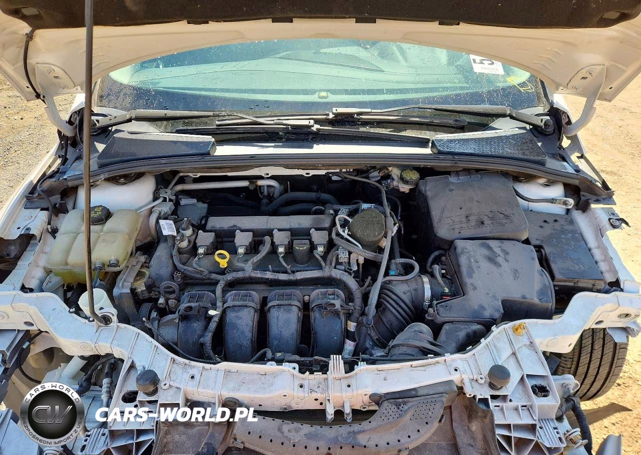 2015 Ford Focus Titanium VIN:1FADP3J27FL273934 - 11