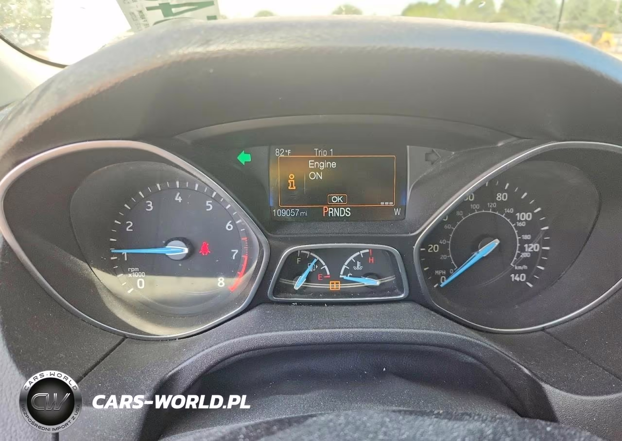 2015 Ford Focus Titanium VIN:1FADP3J27FL273934 - 9