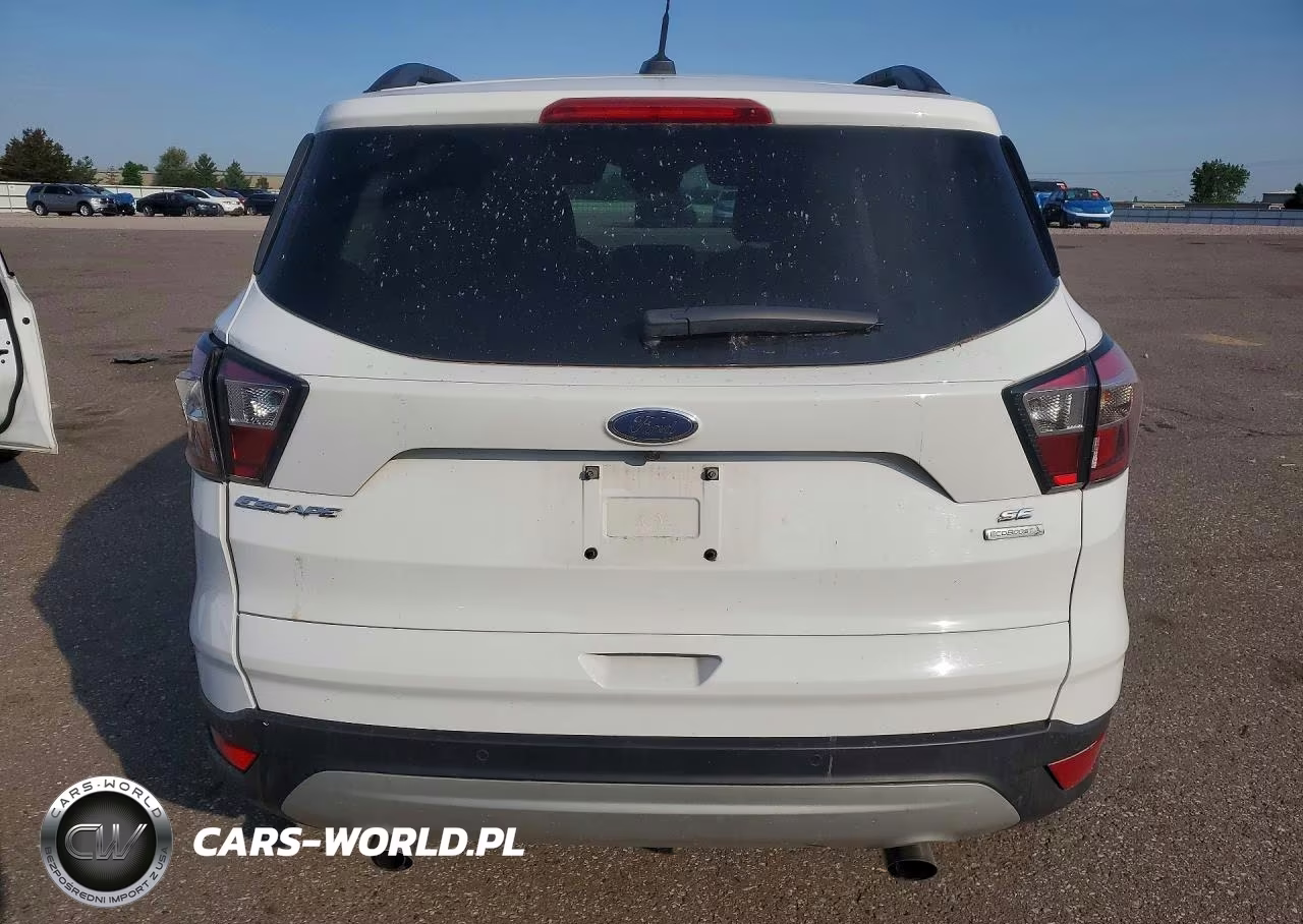 2017 Ford Escape Se VIN:1FMCU0GD6HUB95855 - 6
