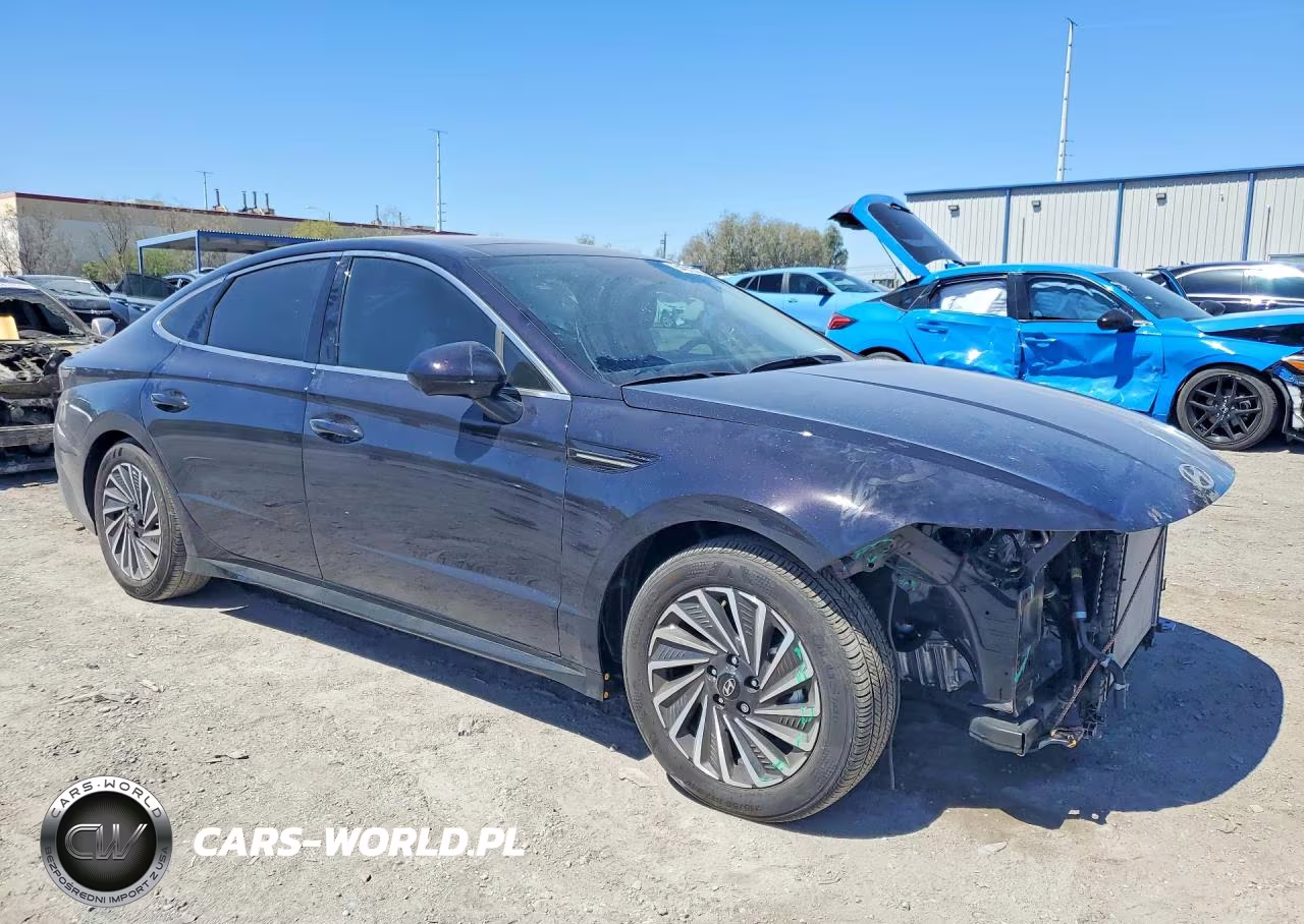 2025 Hyundai Sonata Hybrid Limited VIN:KMHL54JJ4SA129378 - 4