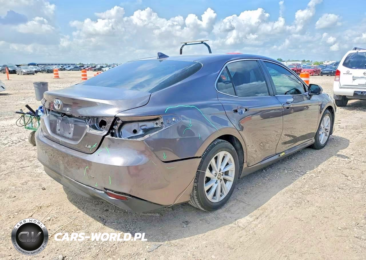 2024 Toyota Camry Le VIN:4T1C11AK2RU918883 - 3