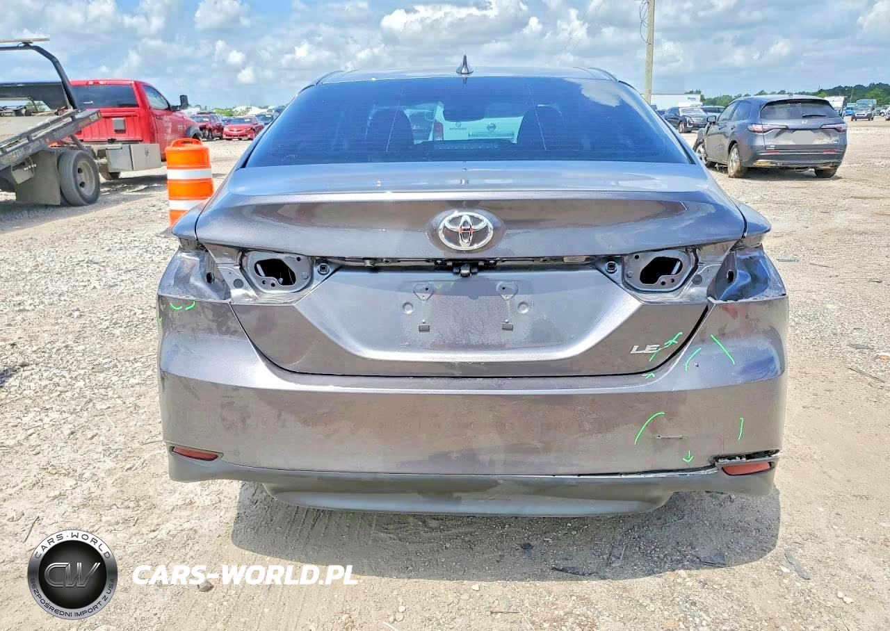 2024 Toyota Camry Le VIN:4T1C11AK2RU918883 - 6
