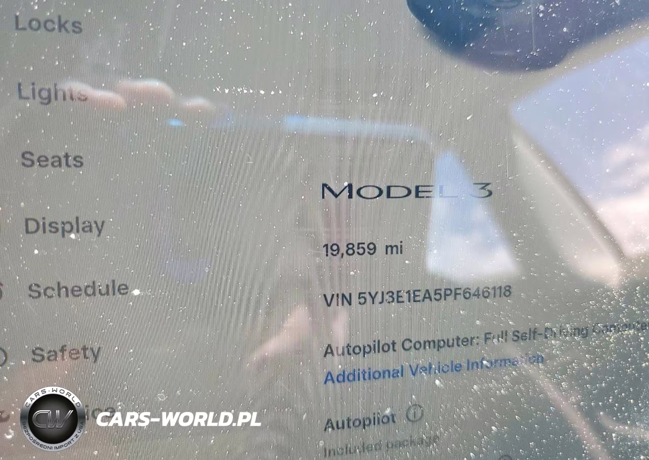 2023 Tesla Model 3 VIN:5YJ3E1EA5PF646118 - 9