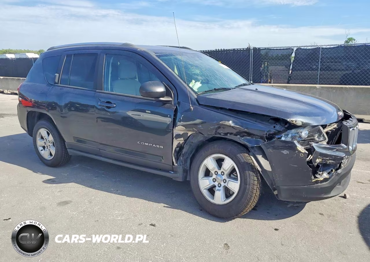 2014 Jeep Compass Sport VIN:1C4NJCBA8ED801155 - 4
