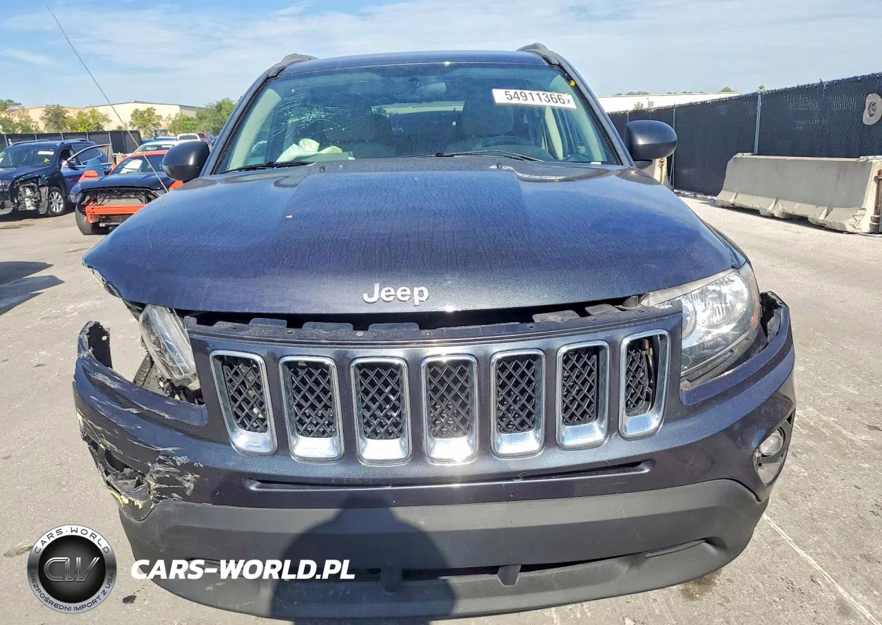 2014 Jeep Compass Sport VIN:1C4NJCBA8ED801155 - 5