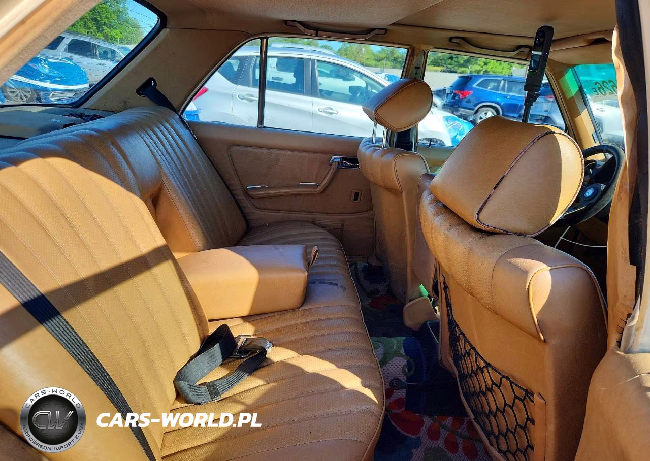 1983 Mercedes-Benz 300 Dt VIN:WDBAB33A1DB019167 - 10
