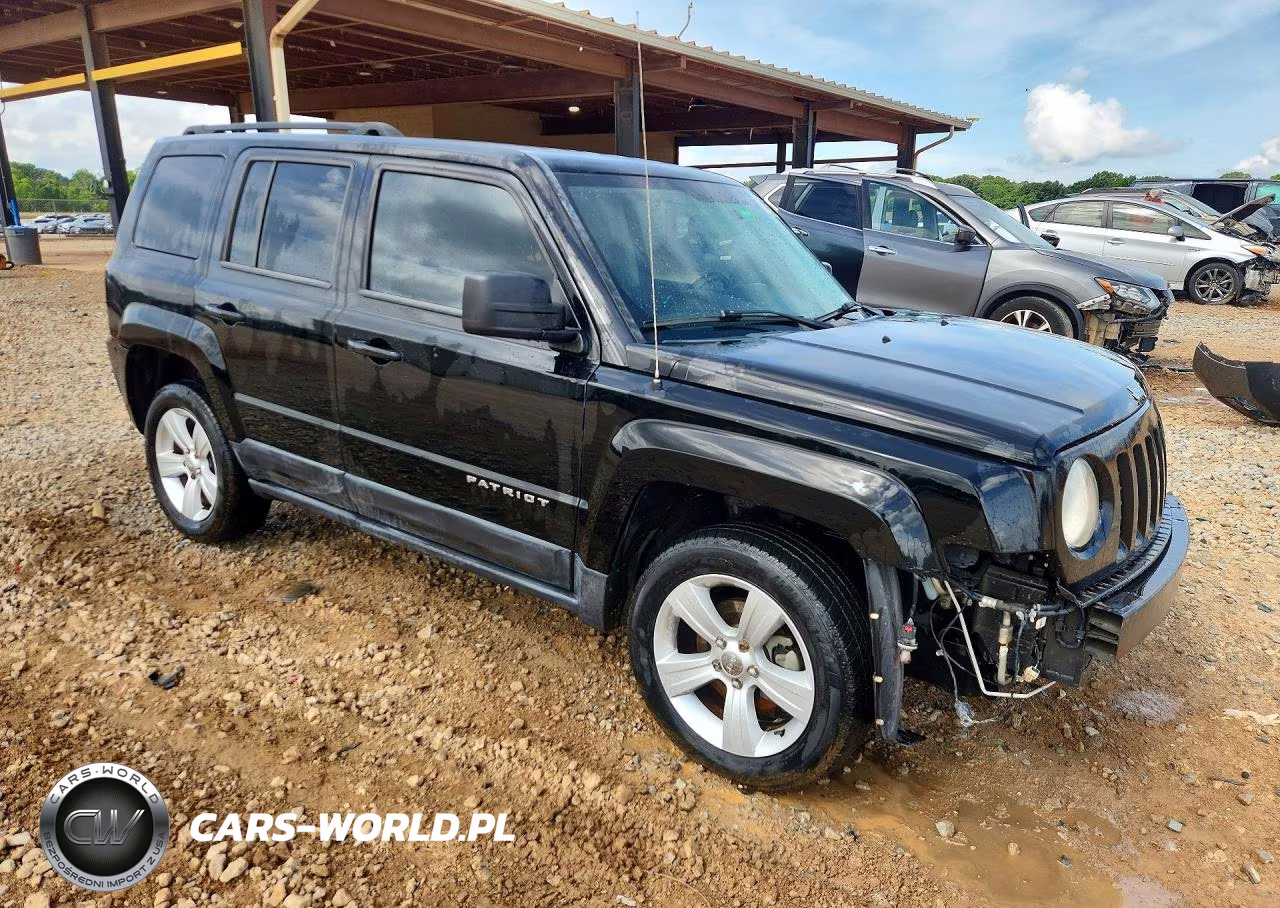 2014 Jeep Patriot Latitude VIN:1C4NJRFB5ED862307 - 4