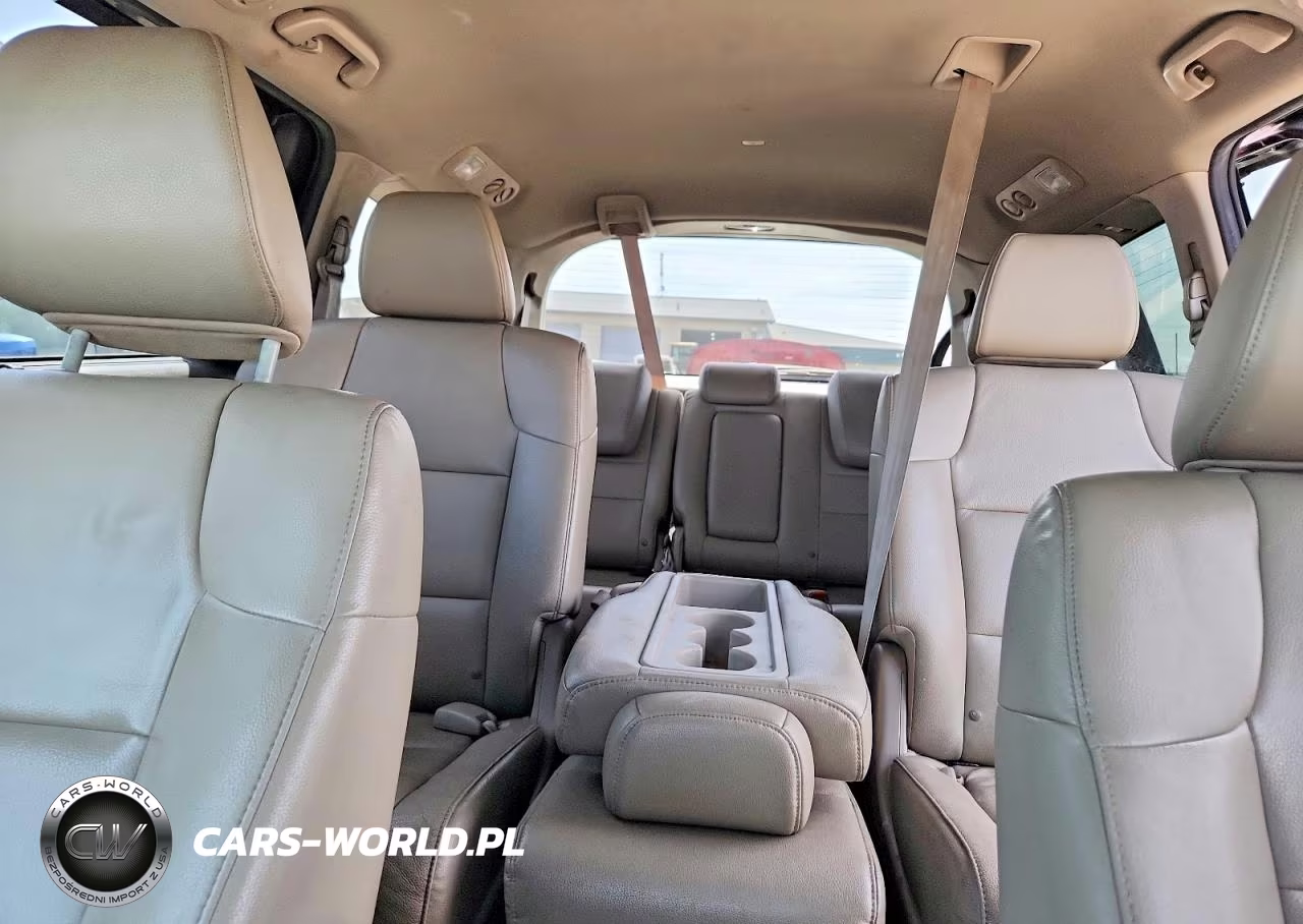 2014 Honda Odyssey Touring VIN:5FNRL5H91EB108392 - 10
