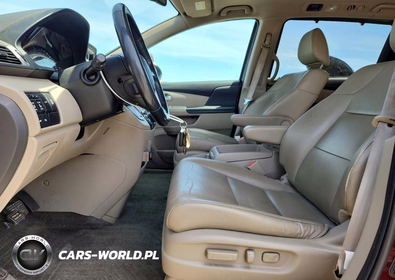 2014 Honda Odyssey Touring VIN:5FNRL5H91EB108392 - 7