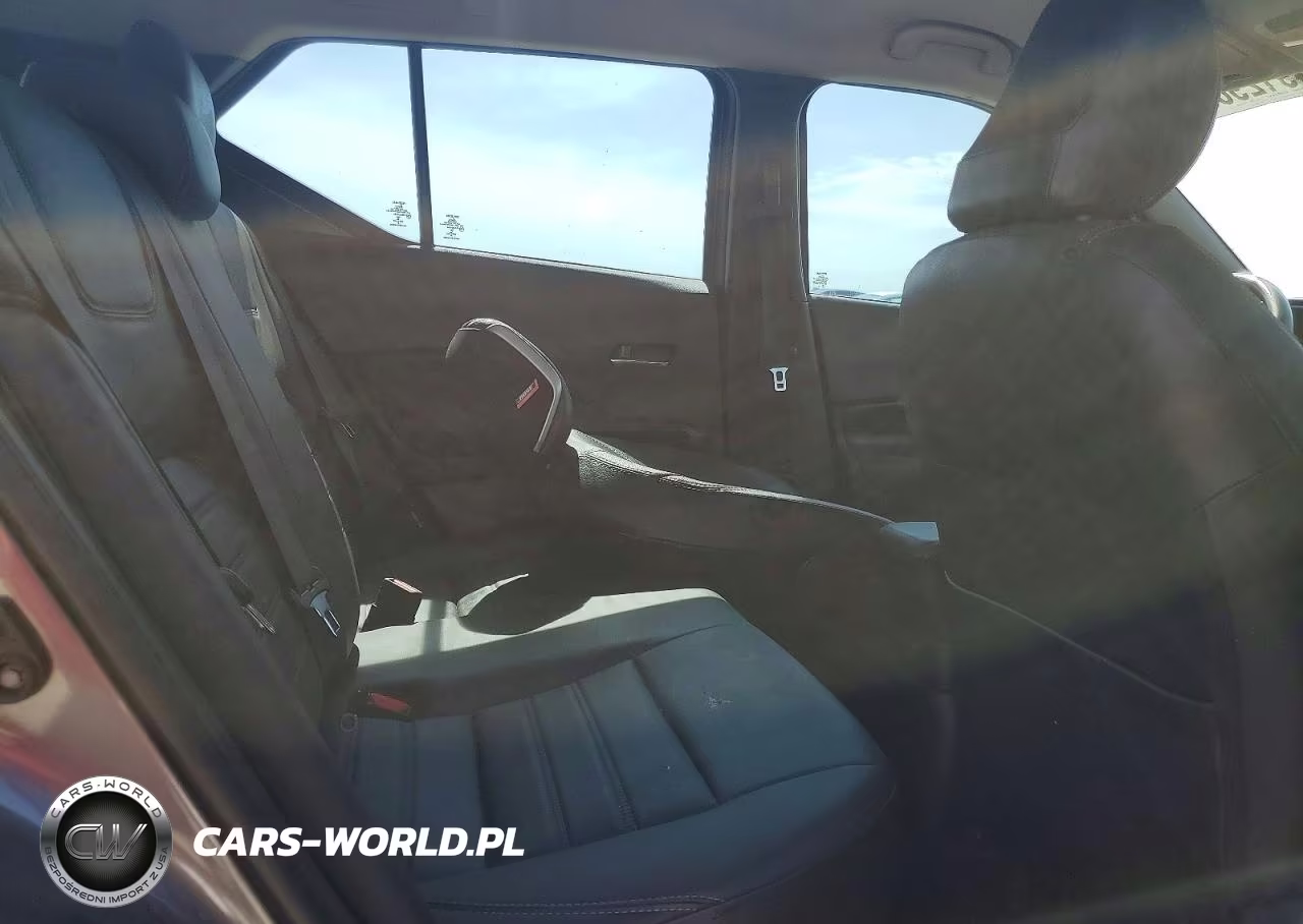 2020 Nissan Kicks Sr VIN:3N1CP5DV7LL528494 - 10