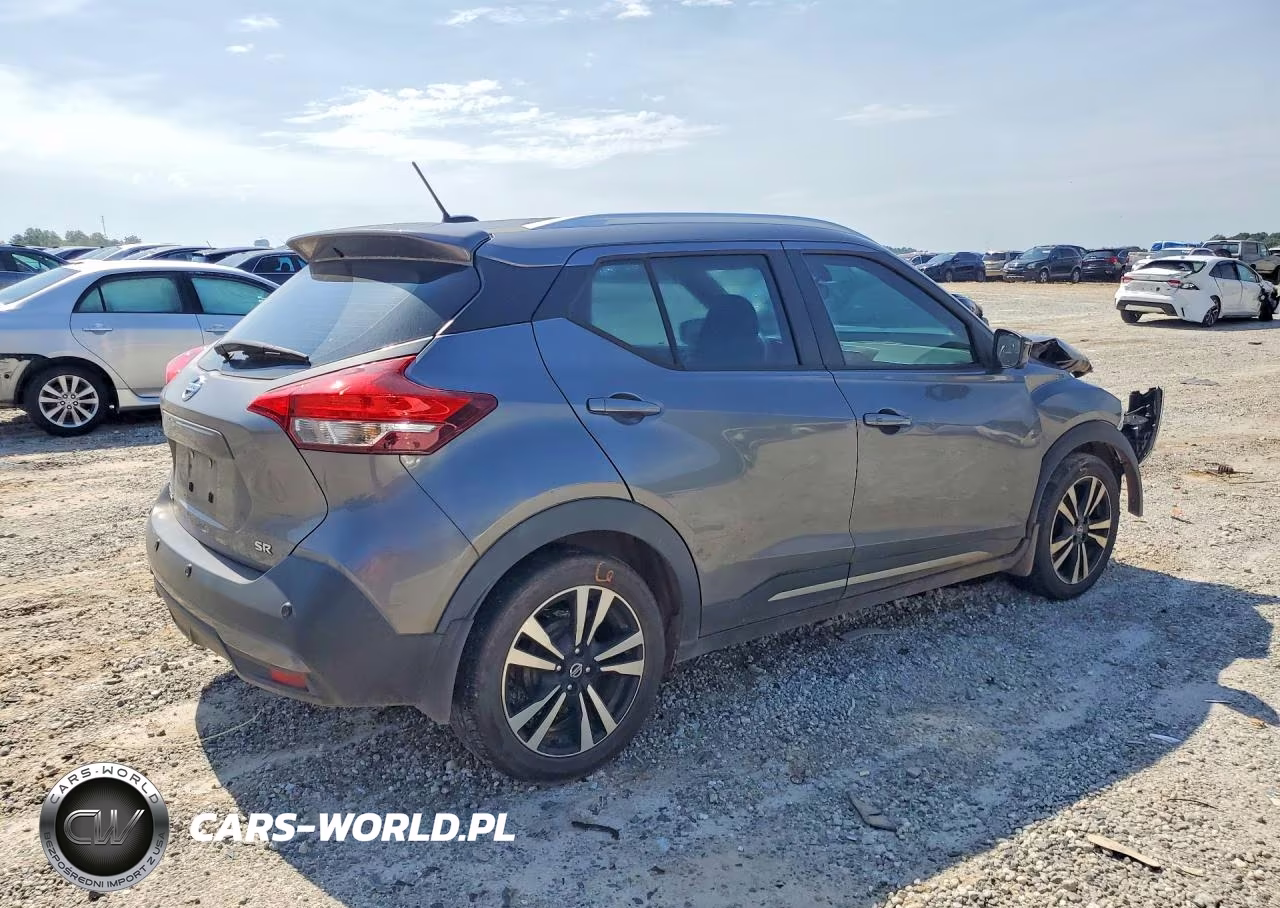 2020 Nissan Kicks Sr VIN:3N1CP5DV7LL528494 - 3