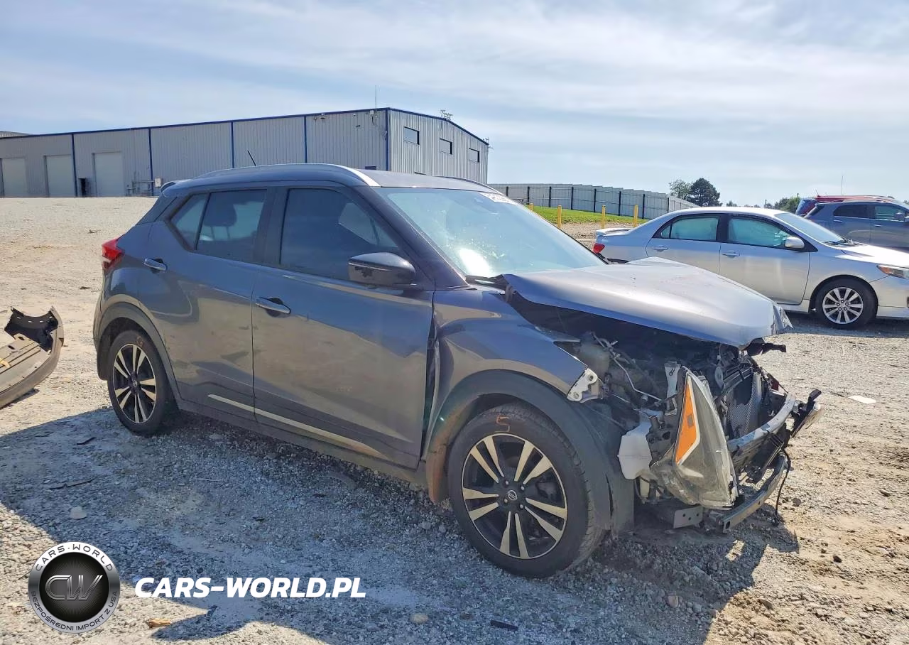 2020 Nissan Kicks Sr VIN:3N1CP5DV7LL528494 - 4