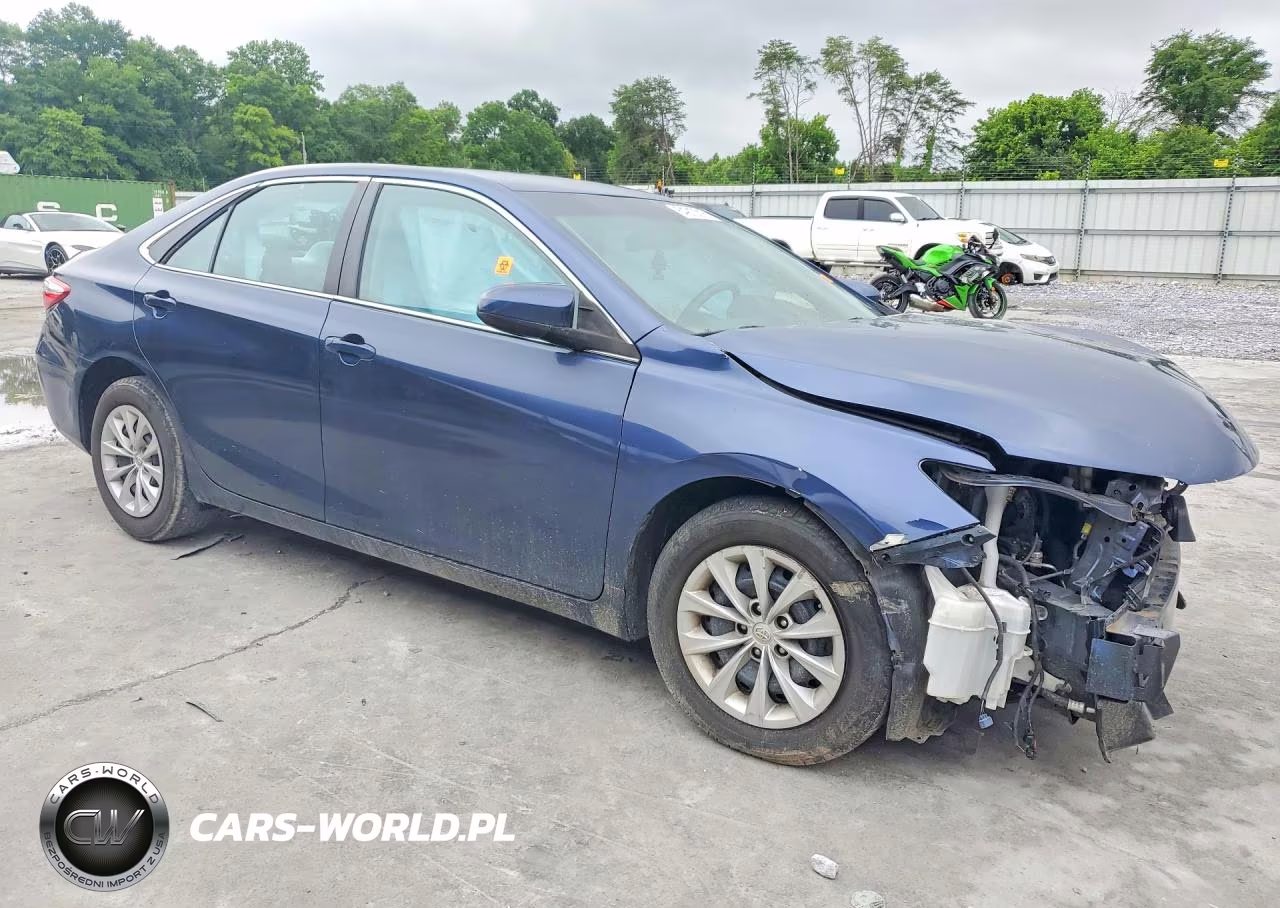 2016 Toyota Camry Le VIN:4T4BF1FK8GR571875 - 4