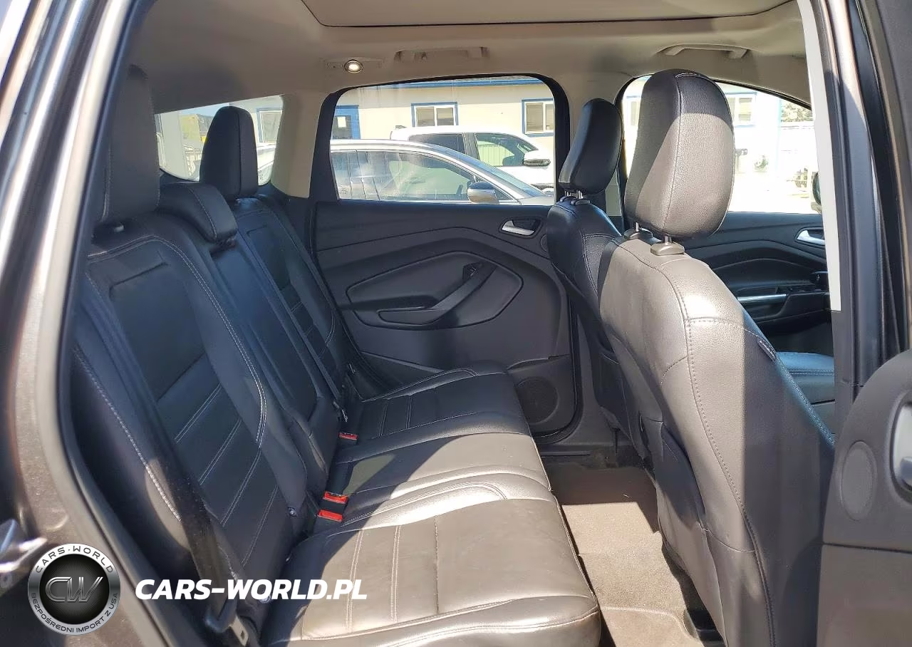 2018 Ford Escape Titanium VIN:1FMCU0J9XJUB95268 - 11