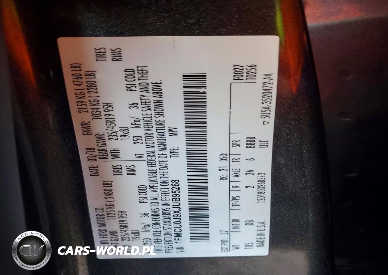 2018 Ford Escape Titanium VIN:1FMCU0J9XJUB95268 - 13
