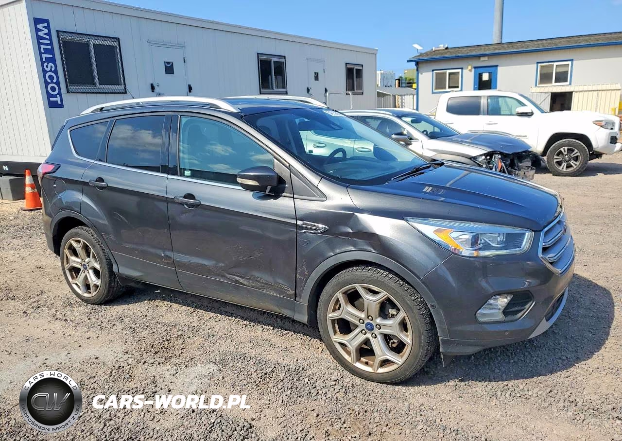 2018 Ford Escape Titanium VIN:1FMCU0J9XJUB95268 - 4