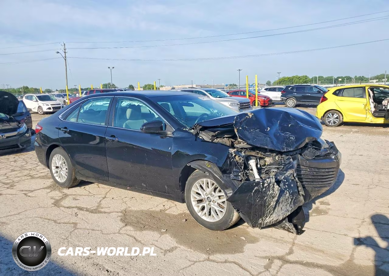 2017 Toyota Camry Le VIN:4T1BF1FK8HU269871 - 4