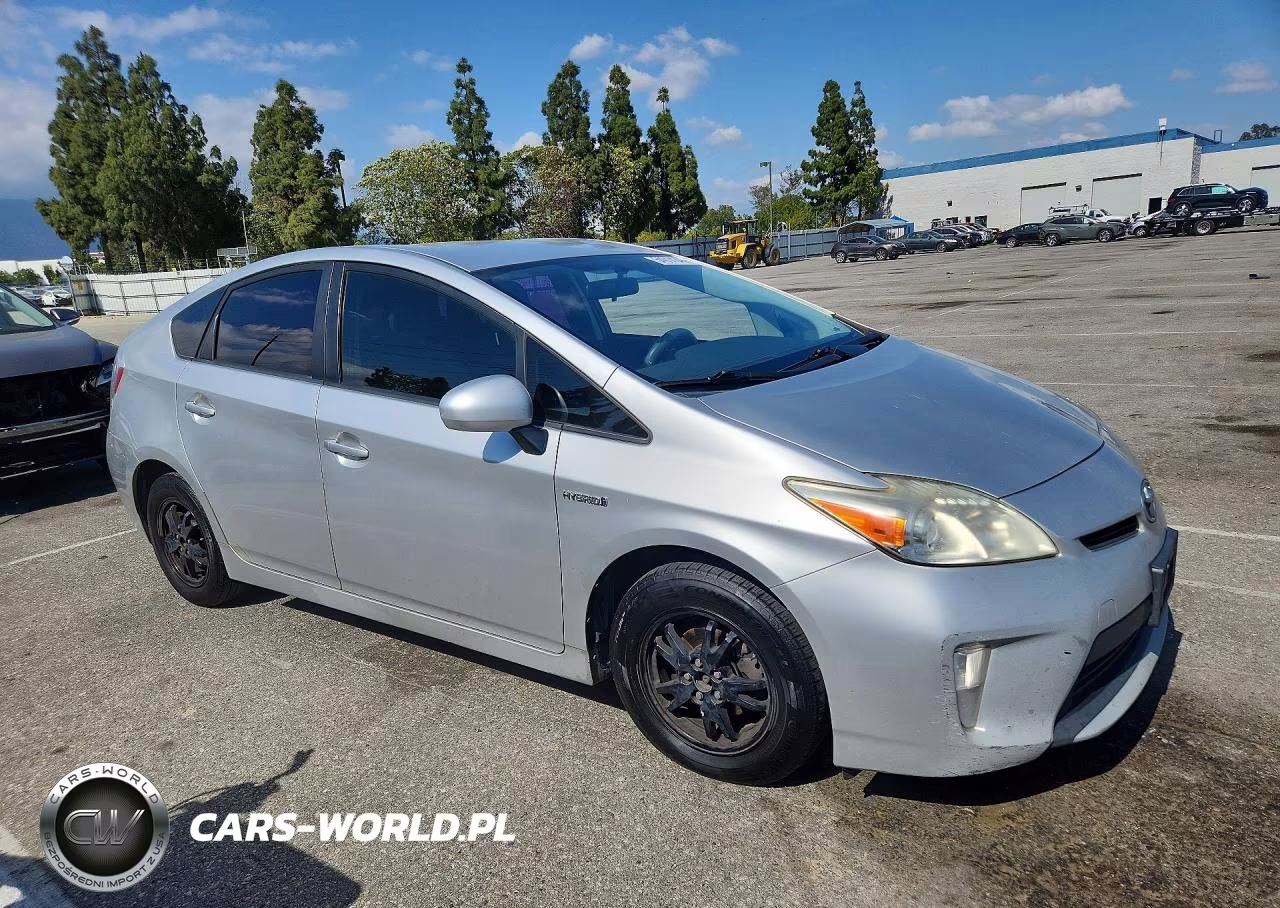 2014 Toyota Prius Two VIN:JTDKN3DU0E0378822 - 4
