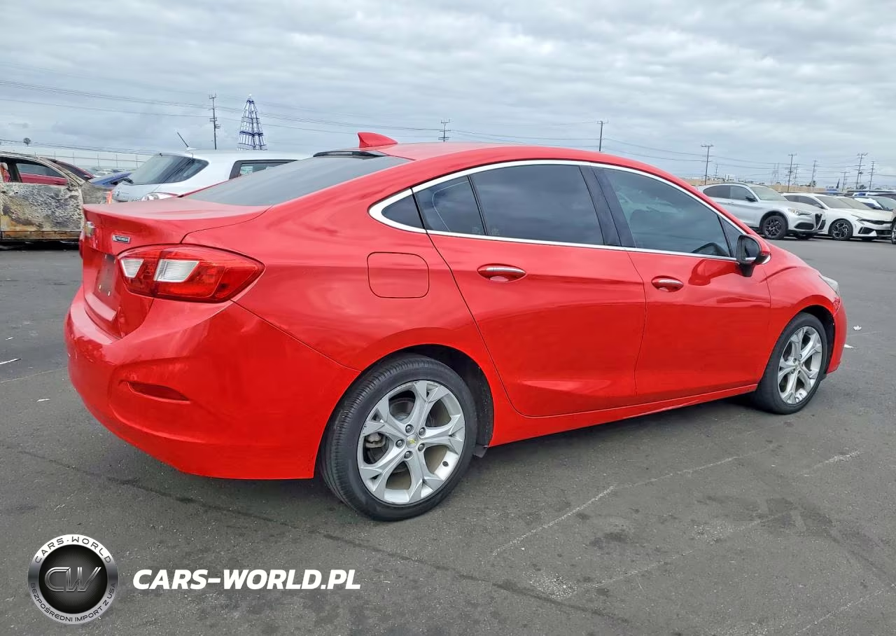 2016 Chevrolet Cruze Premier VIN:1G1BG5SM2G7292326 - 3