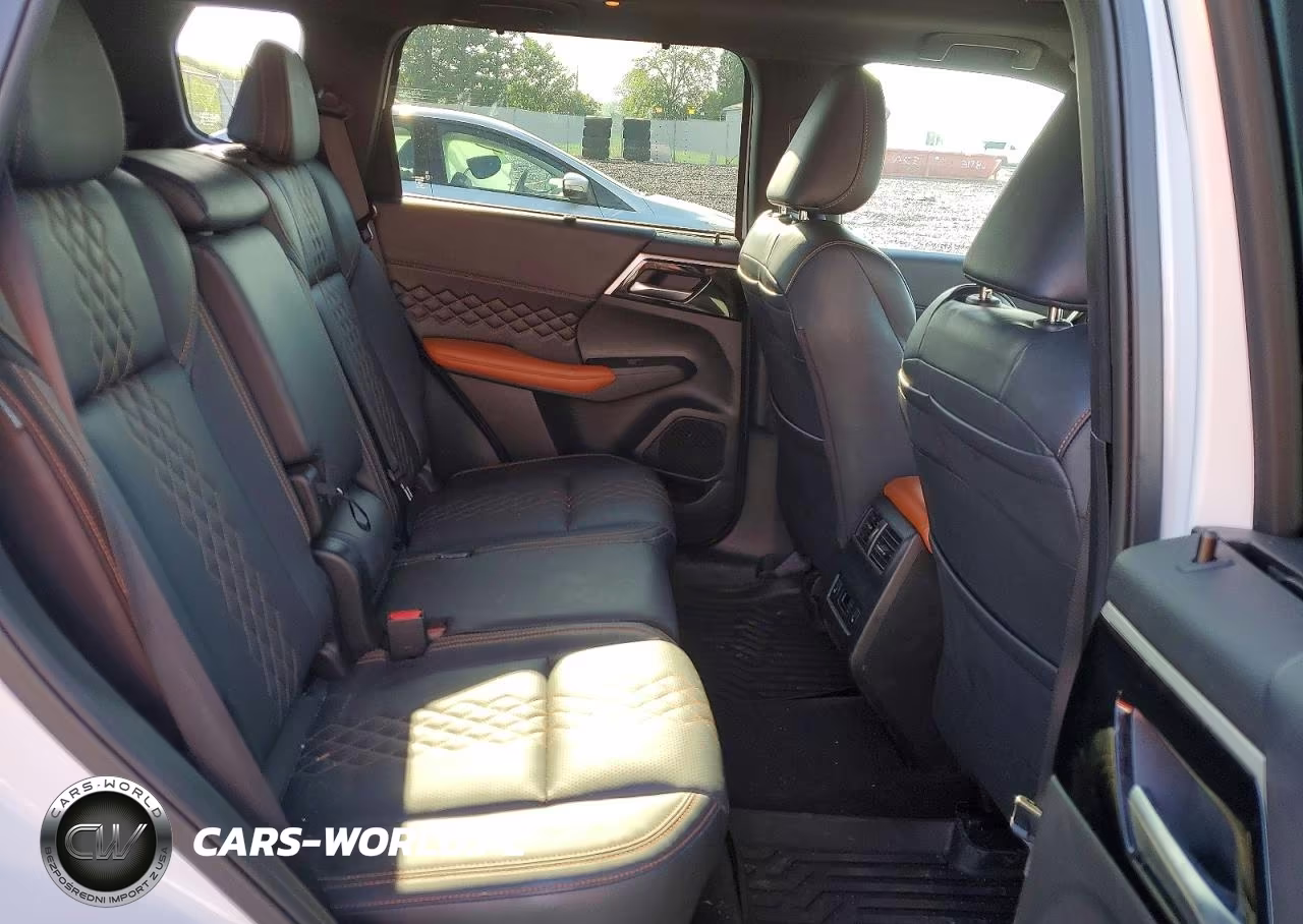2024 Mitsubishi Outlander Sel VIN:JA4J4WA87RZ046945 - 11