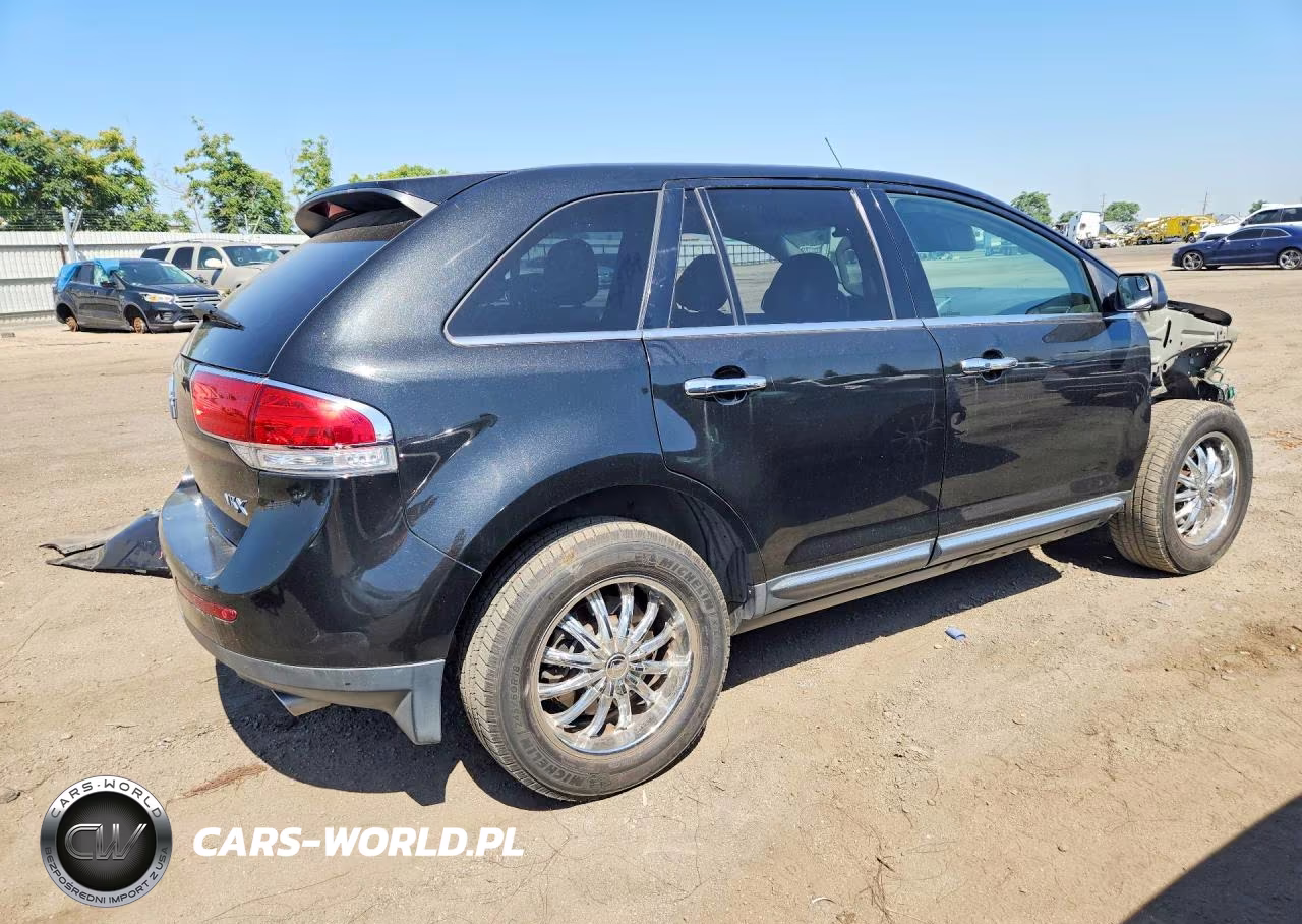 2015 Lincoln Mkx VIN:2LMDJ6JKXFBL27403 - 3
