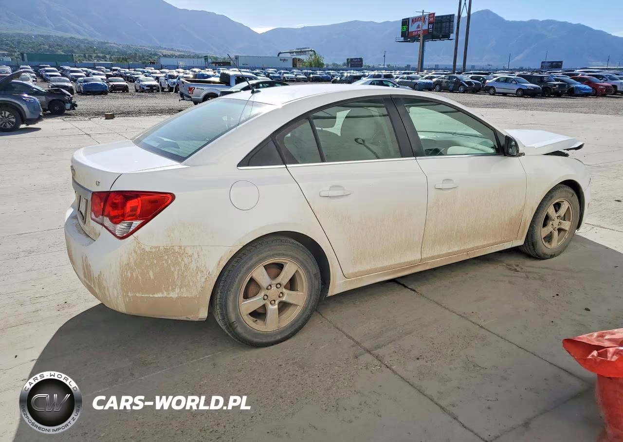 2012 Chevrolet Cruze Lt VIN:1G1PE5SC8C7331403 - 3