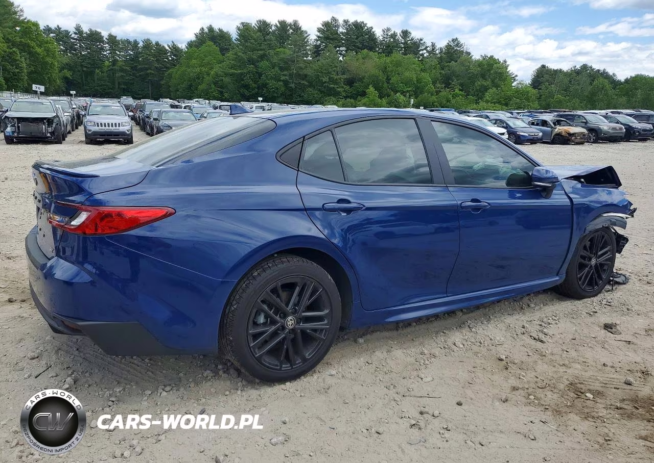 2025 Toyota Camry Se VIN:4T1DAACKXSU006347 - 3