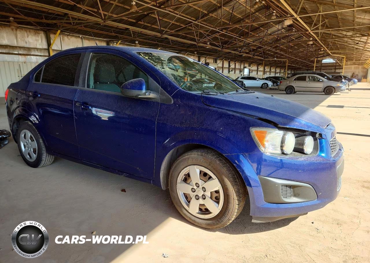 2013 Chevrolet Sonic Ls VIN:1G1JA5SH7D4200690 - 4