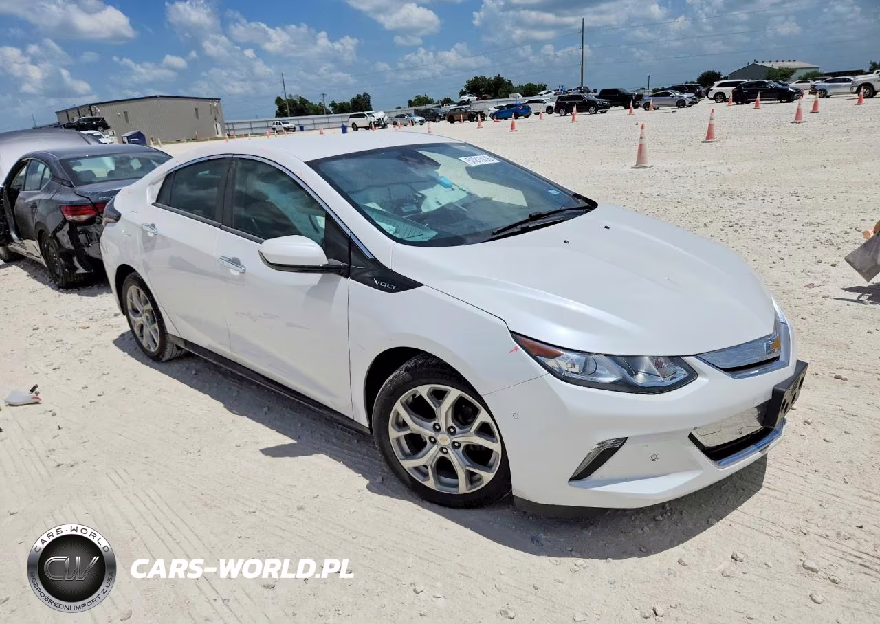 2018 Chevrolet Volt Premier VIN:1G1RB6S51JU157911 - 4