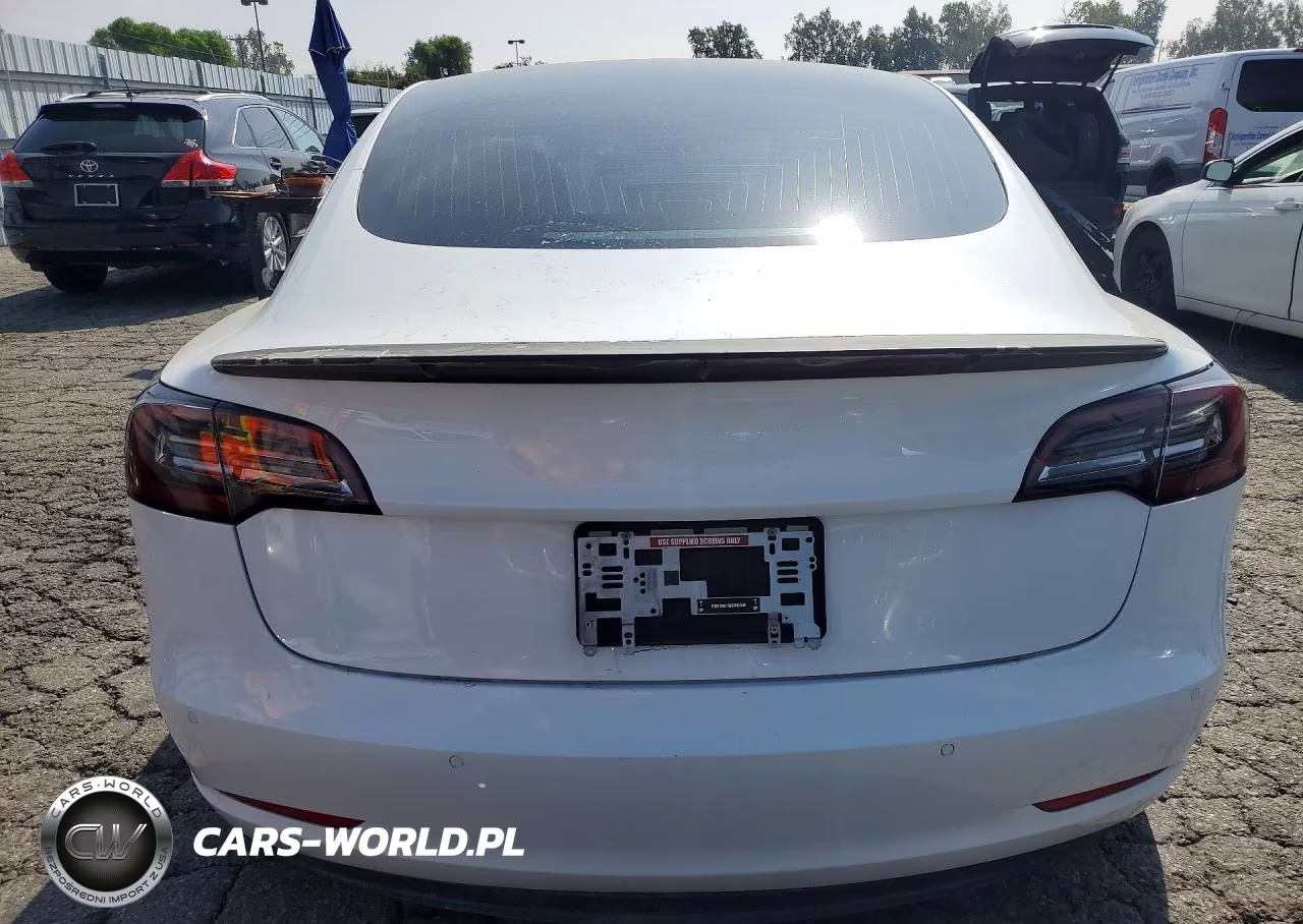 2019 Tesla Model 3 VIN:5YJ3E1EB4KF388532 - 6