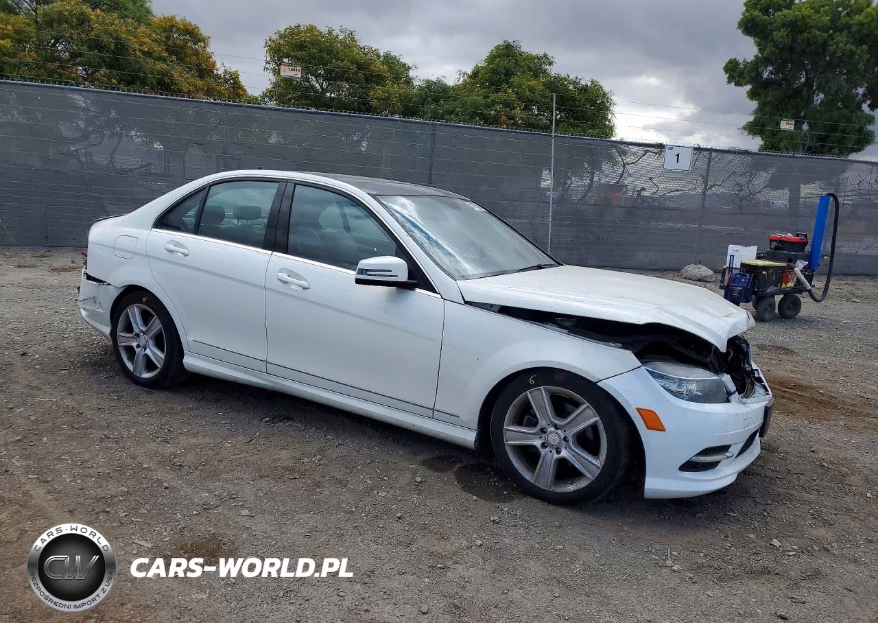 2011 Mercedes-Benz C 300 4Matic VIN:WDDGF8BB4BR170862 - 4
