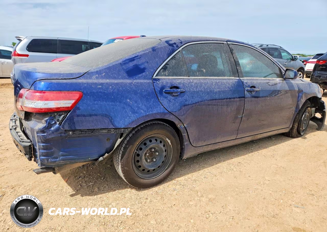 2010 Toyota Camry Le VIN:4T1BF3EK5AU563442 - 3