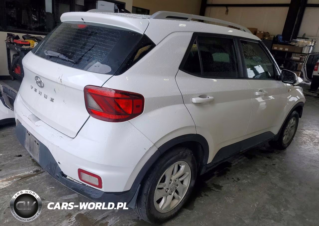 2020 Hyundai Venue Sel VIN:KMHRC8A36LU029758 - 3
