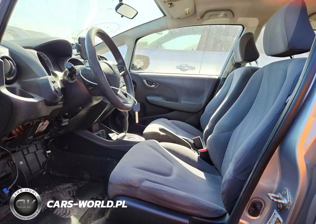 2011 Honda Fit VIN:JHMGE8H37BC006987 - 7