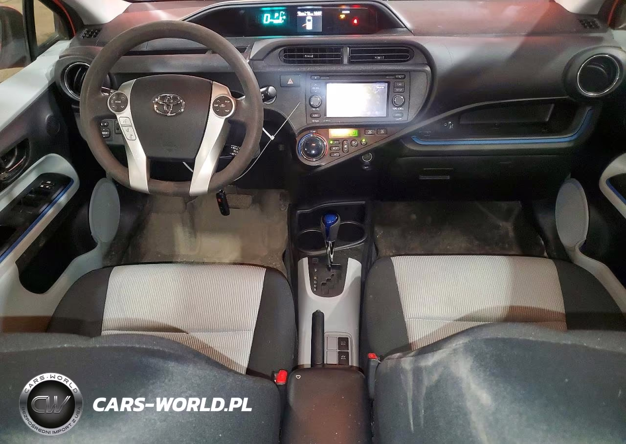 2013 Toyota Prius C Three VIN:JTDKDTB39D1050157 - 8
