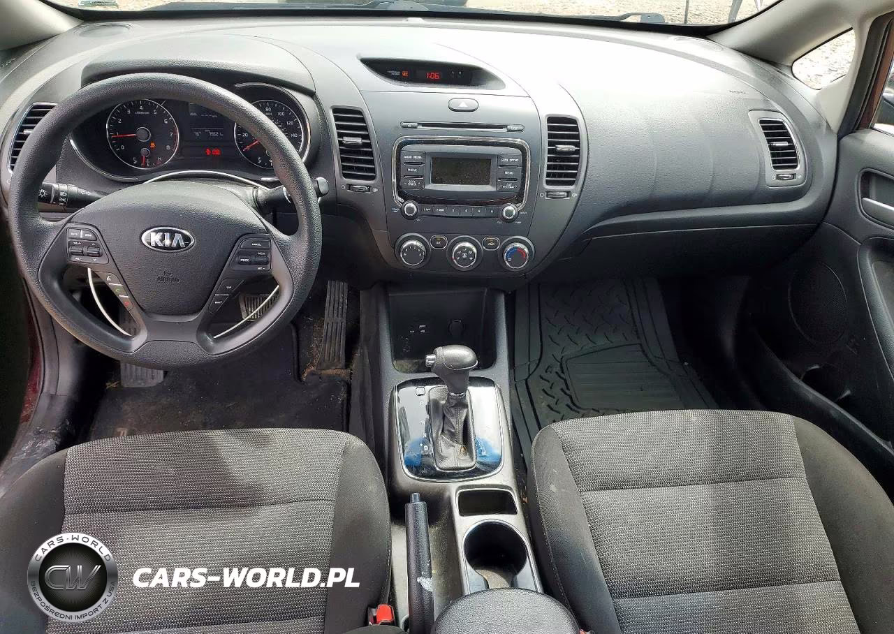 2018 Kia Forte Lx VIN:3KPFK4A77JE174471 - 8