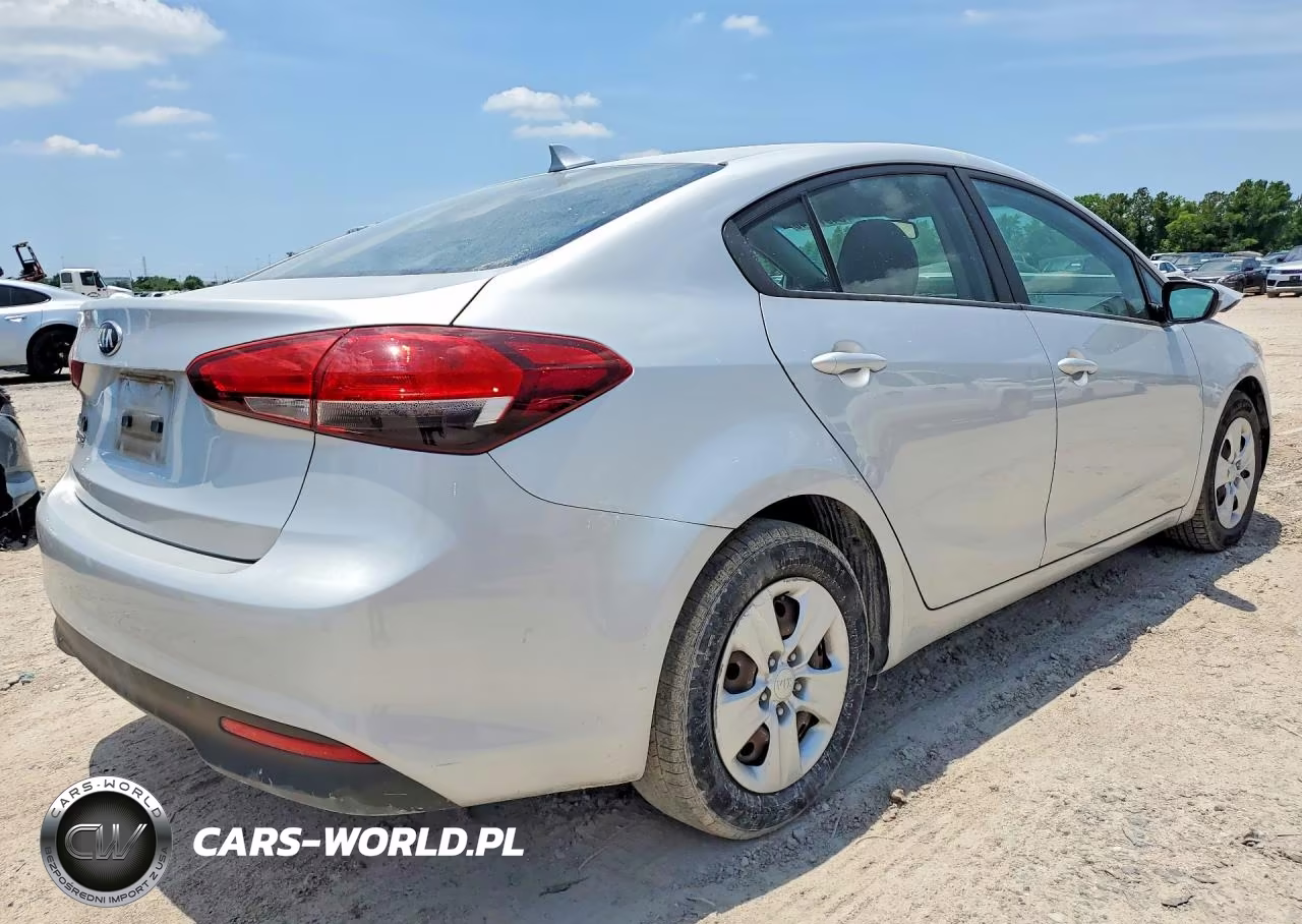 2017 Kia Forte Lx VIN:3KPFK4A77HE077295 - 3