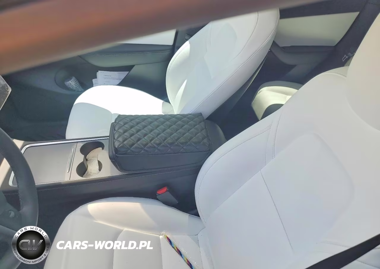 2022 Tesla Model Y VIN:7SAYGDEE6NF339593 - 7