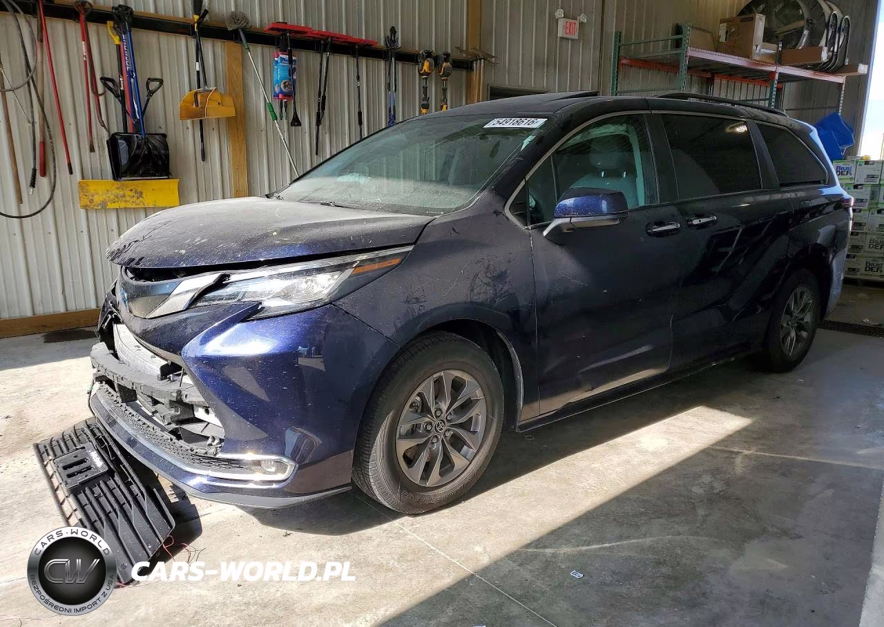 2023 Toyota Sienna Xle – zdjęcie 1 z 13