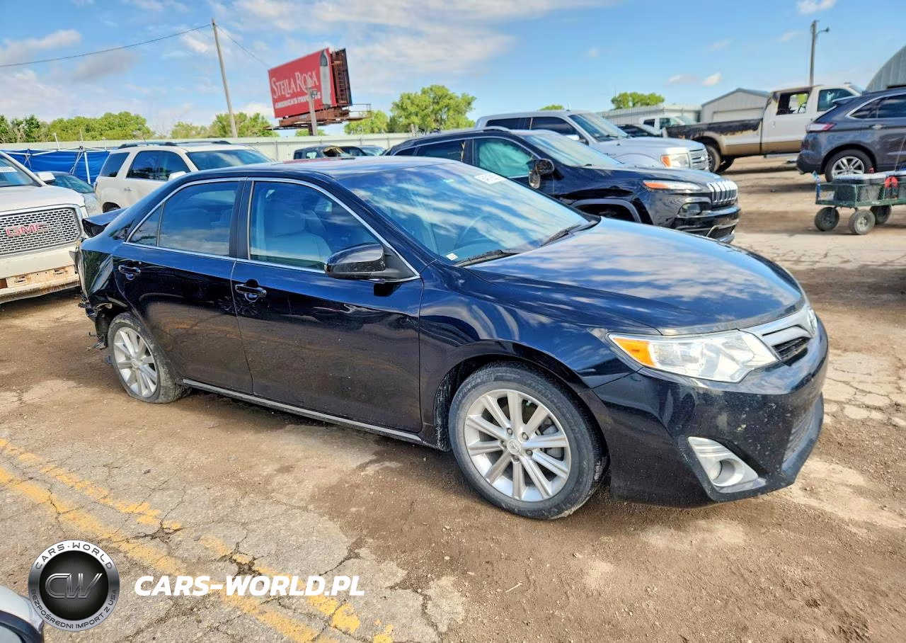 2012 Toyota Camry Xle VIN:4T4BF1FK7CR225097 - 4