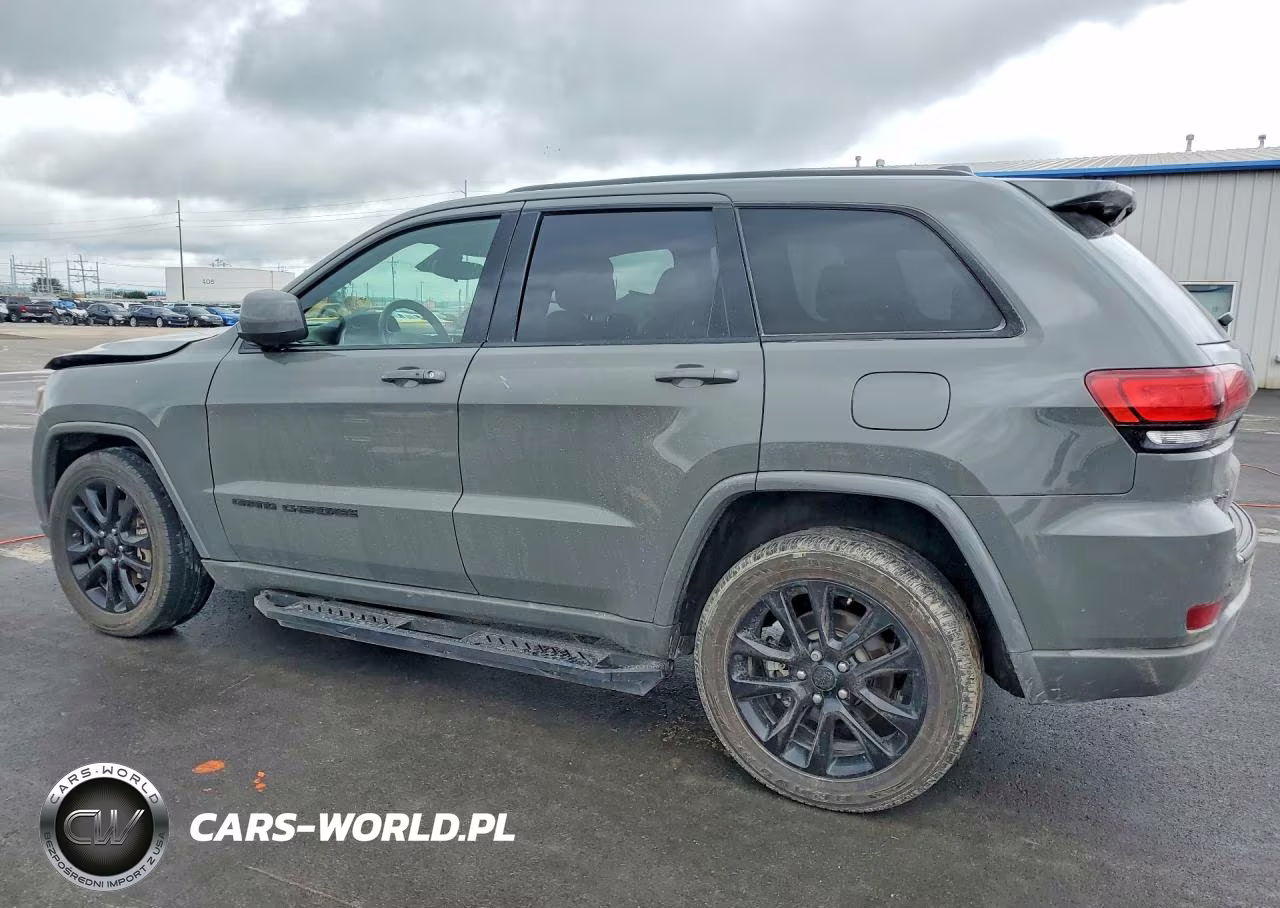 2021 Jeep Grand Cherokee Laredo VIN:1C4RJFAG1MC677792 - 2