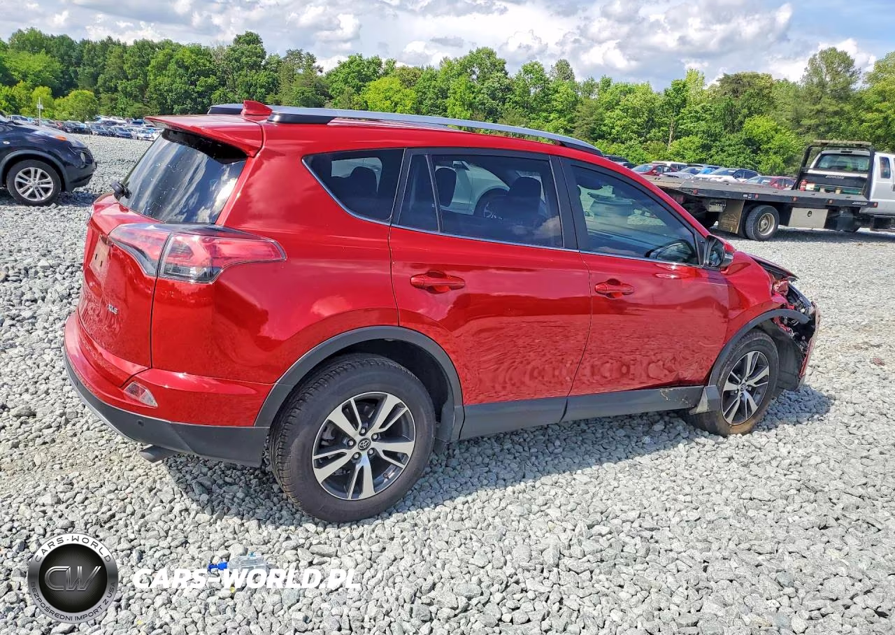 2017 Toyota Rav4 Xle VIN:JTMWFREV3HJ121029 - 3
