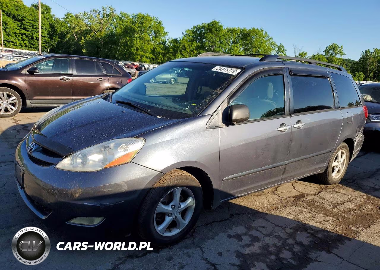 2008 Toyota Sienna Le 7-Passenger – zdjęcie 1 z 13